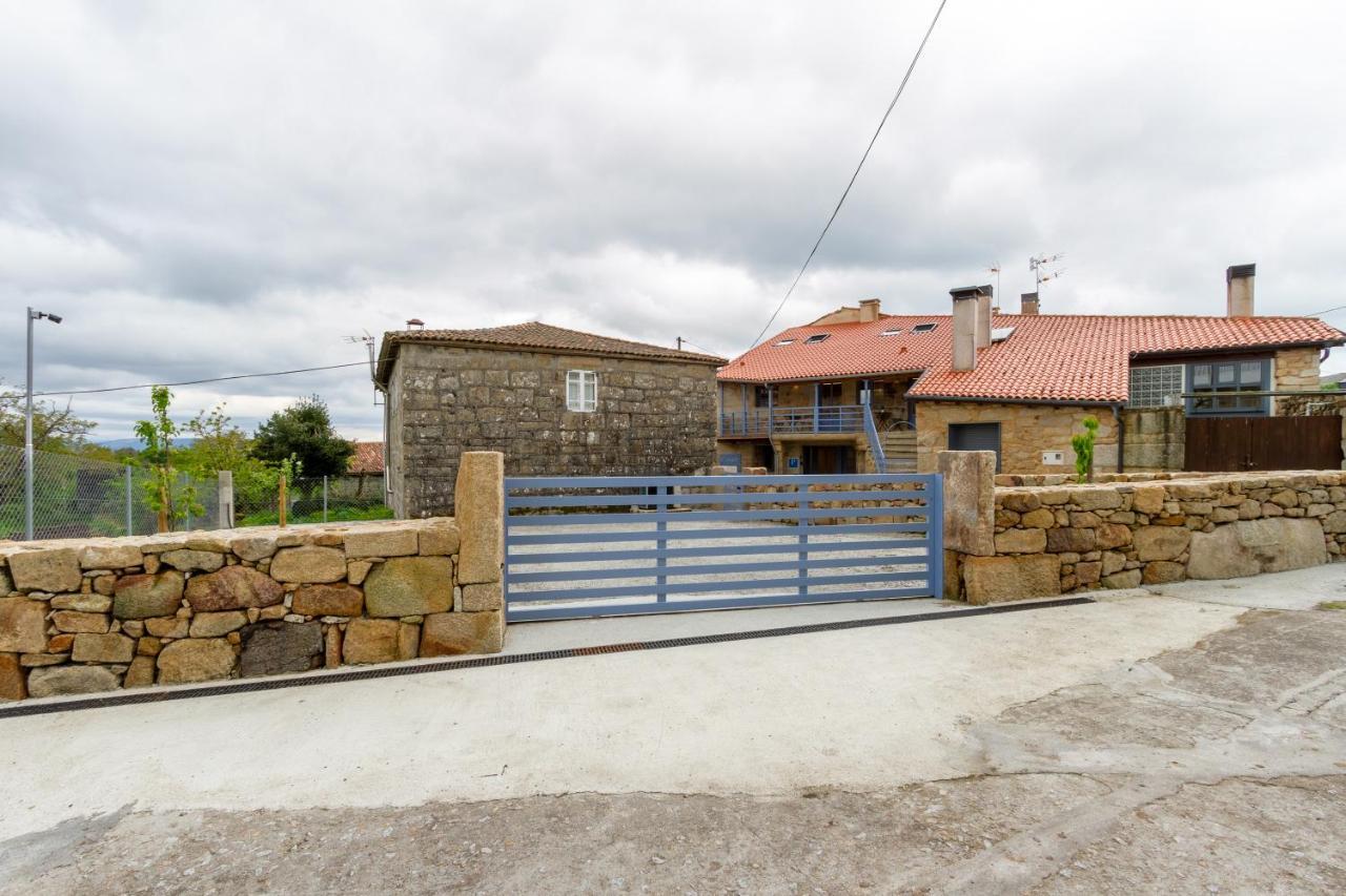 Alojamiento Turistico Caxide Parada De Sil Ribeira Sacra מראה חיצוני תמונה