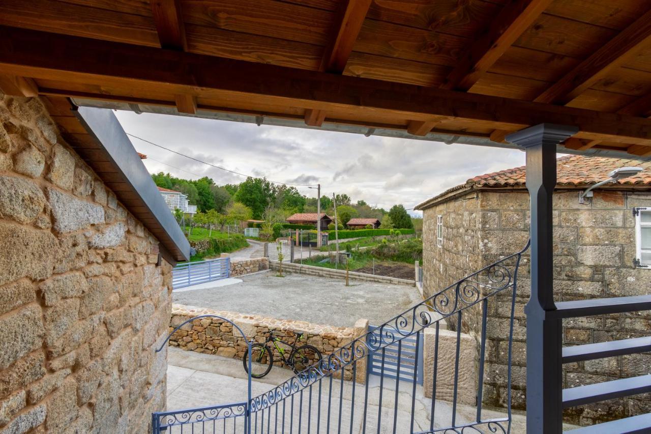 Alojamiento Turistico Caxide Parada De Sil Ribeira Sacra מראה חיצוני תמונה