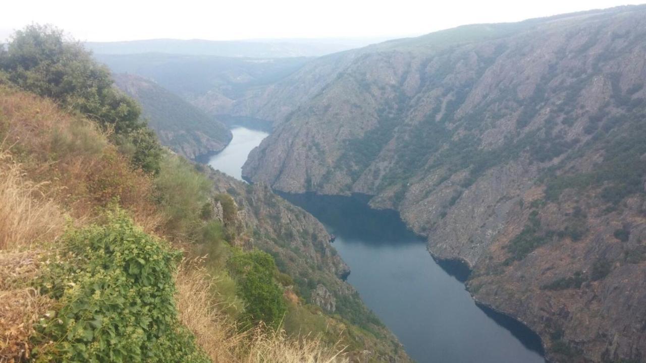 Alojamiento Turistico Caxide Parada De Sil Ribeira Sacra מראה חיצוני תמונה